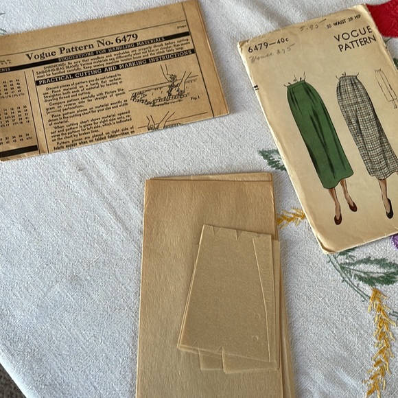Vogue Pattern for slender fitting, long skirt, #6479 ca 1940's Waist 30", Hip 39 - Picture 5 of 7